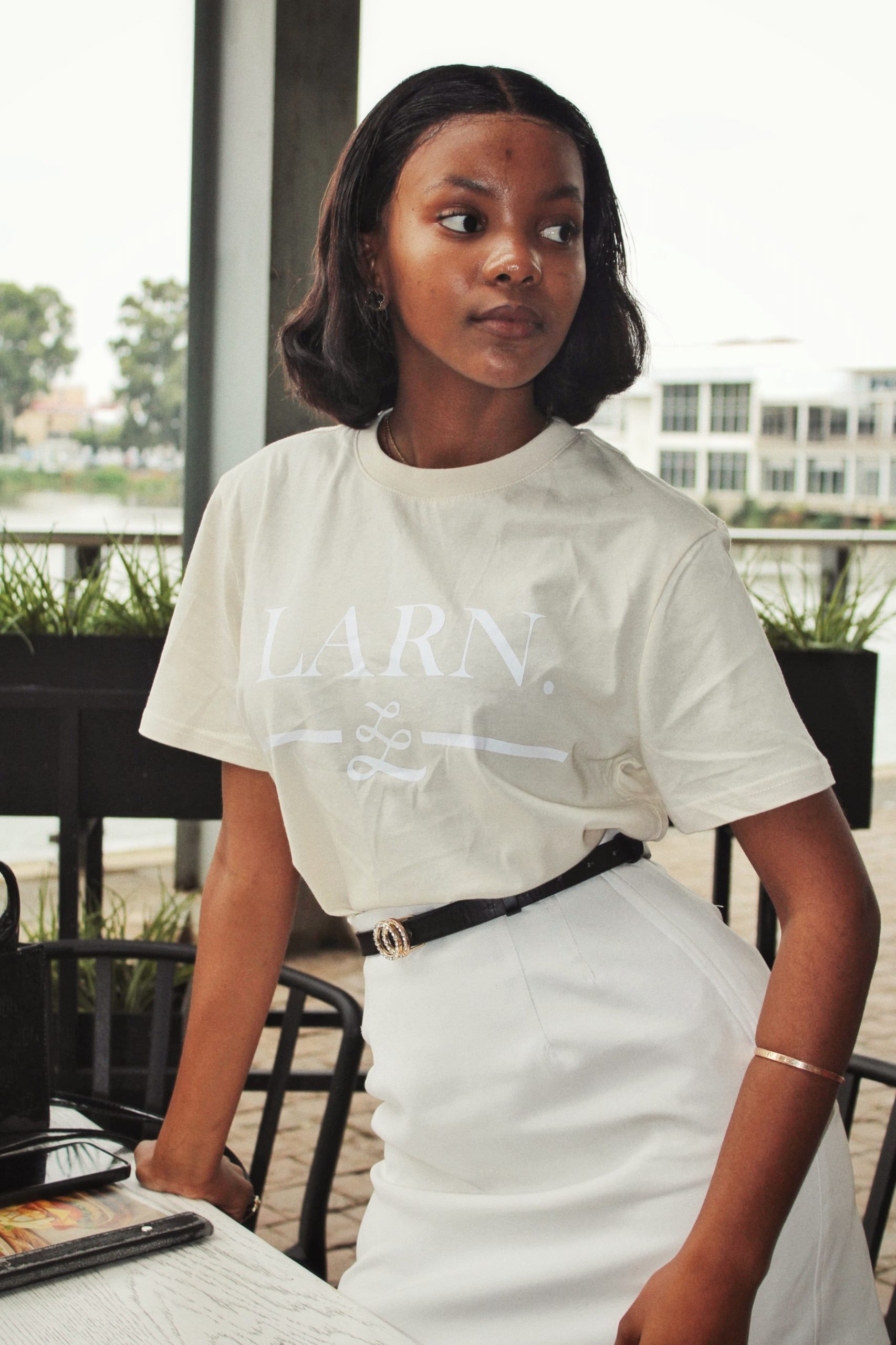 Noir Élégance - Image 2