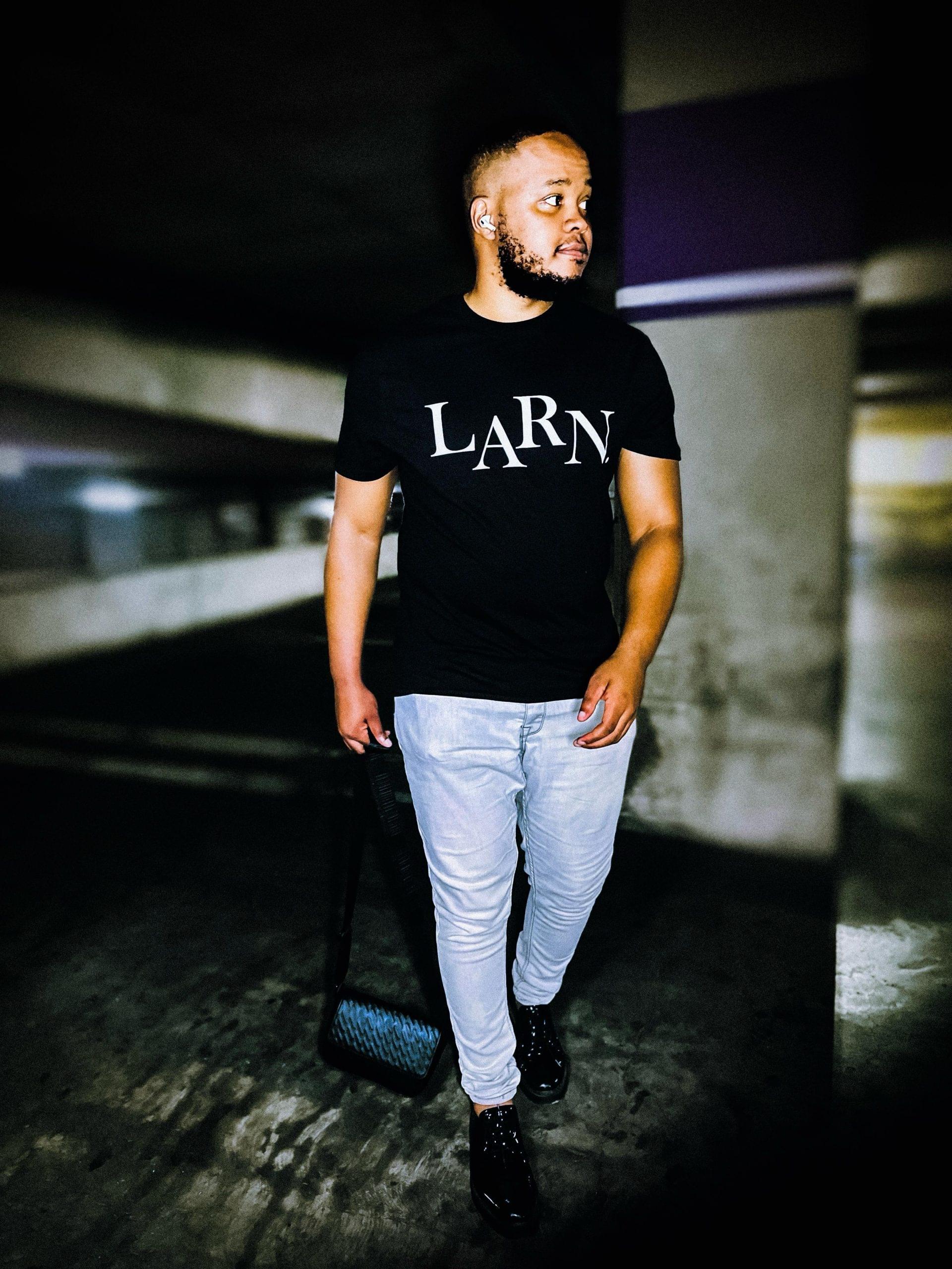 Aurum Essentials - Image 2