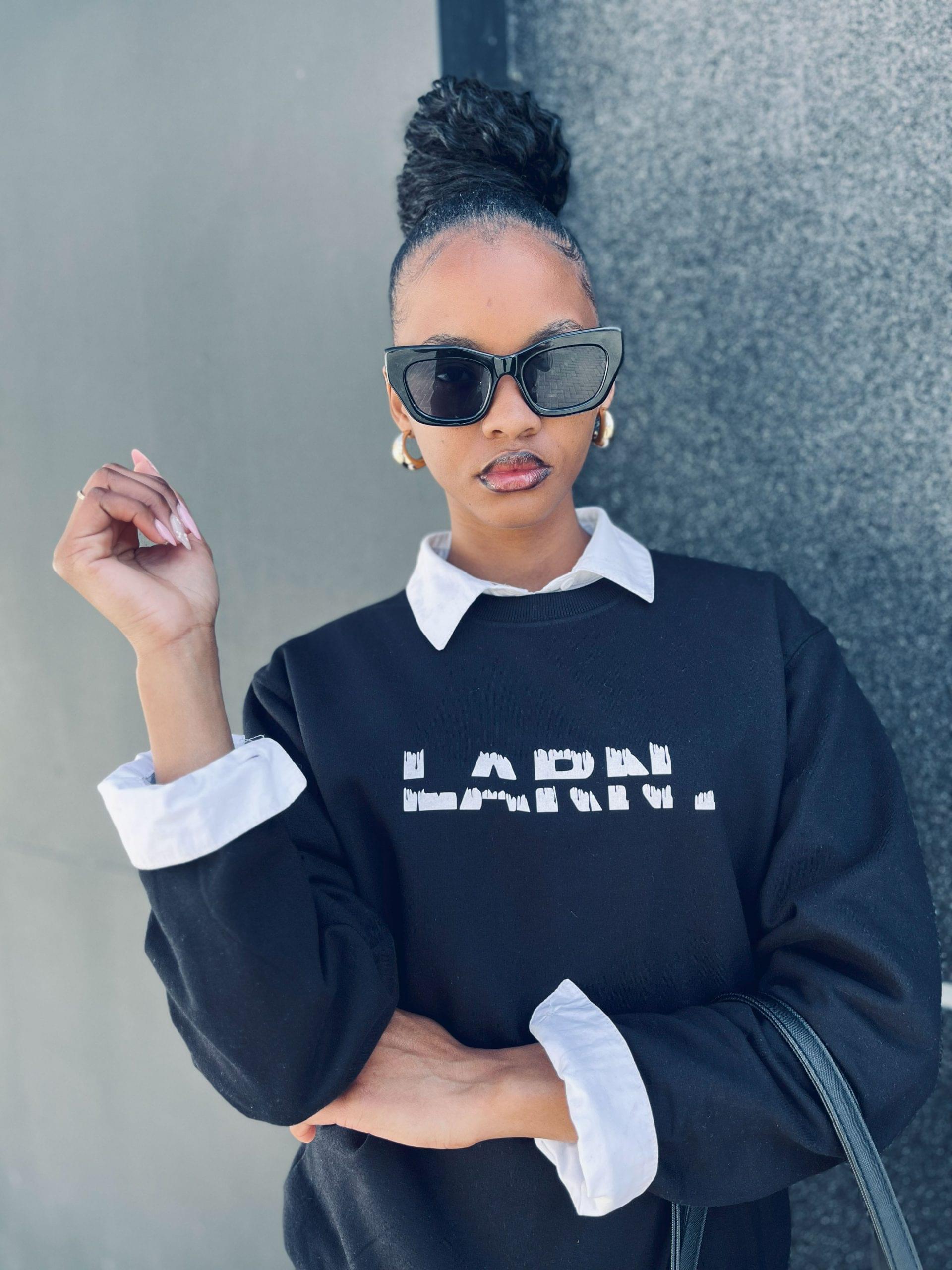 ELEGANT SWEETER - Image 2